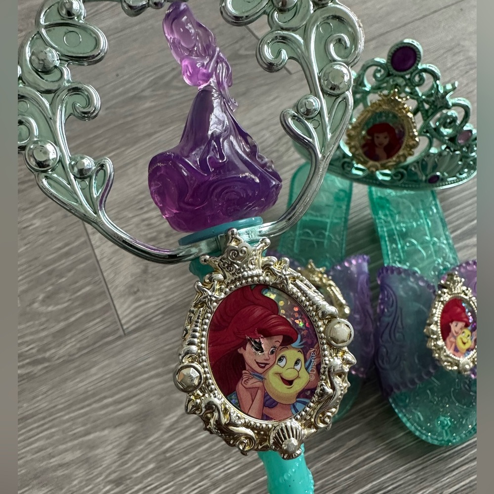 Disney Princess Ariel Girls Dress Up Tiara Crown Shoes Staff Rod Wand Ages 1-4 - Picture 7 of 9